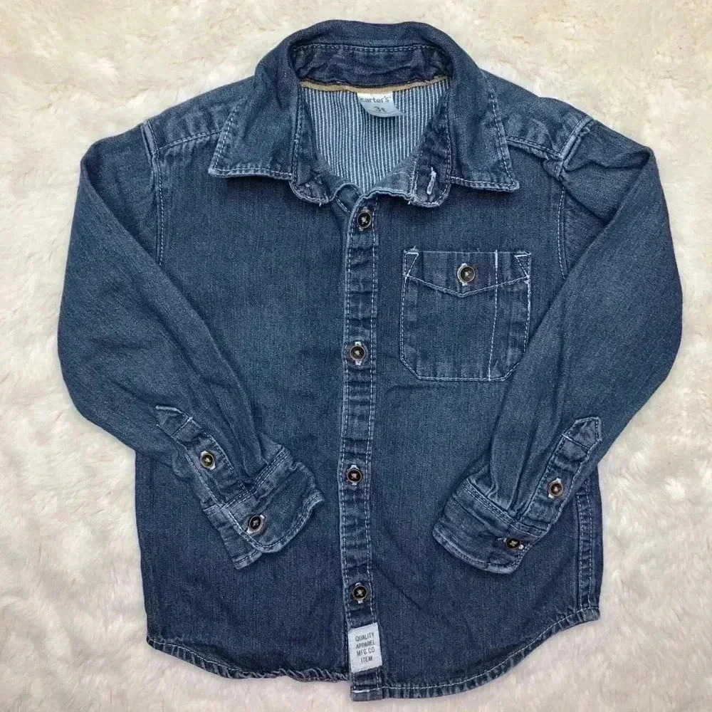 Carter’s Long Sleeved Collared Jean Shirt Size 3T